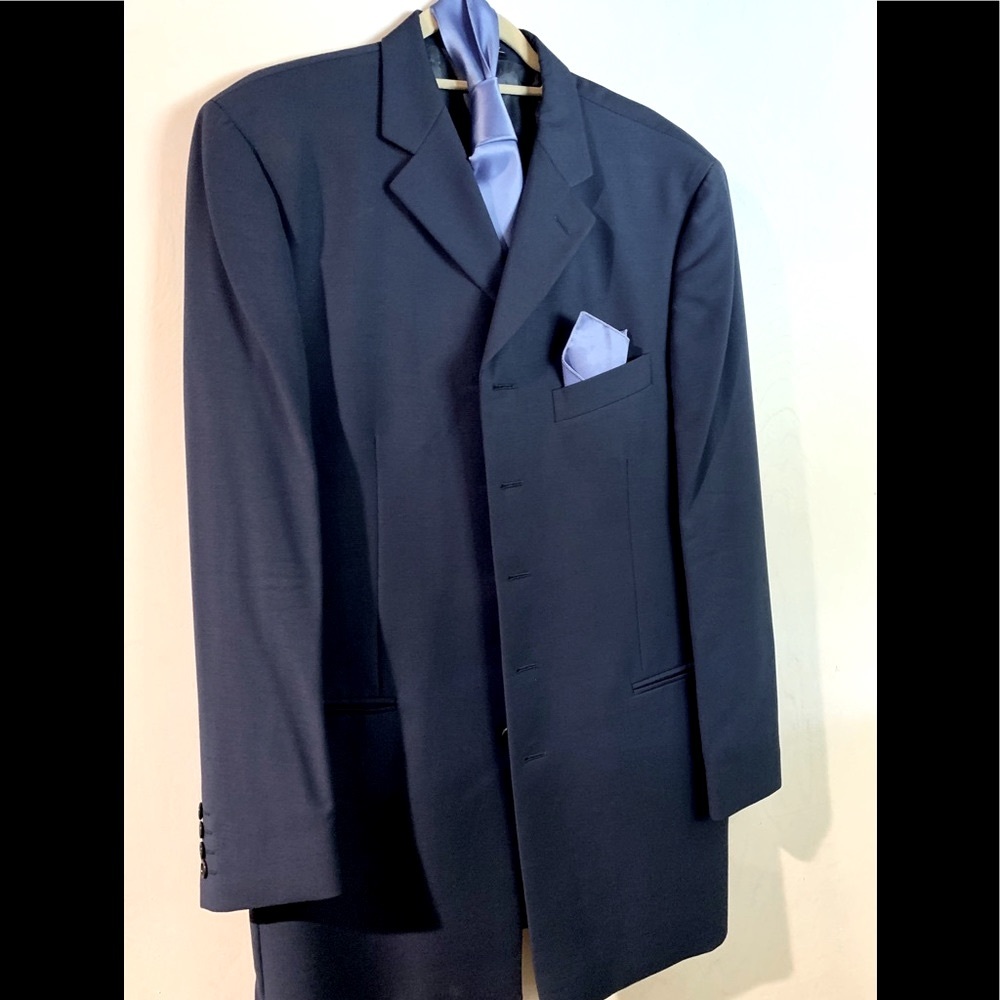 Men’s Super 120 royal blue Suit size 42R 35W